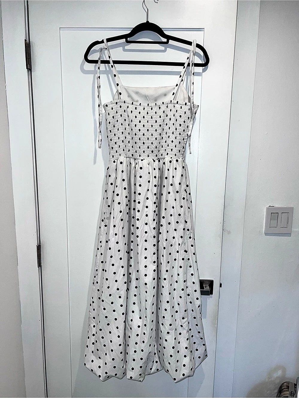 Tulip Polka Dot Midi Dress in White & Black Size Medium never worn R112